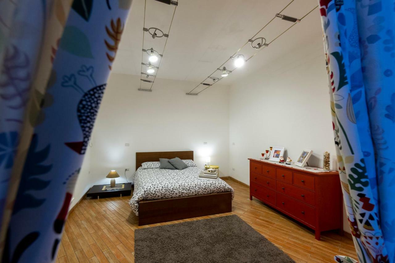 Home Toledo 355 나폴리 외부 사진